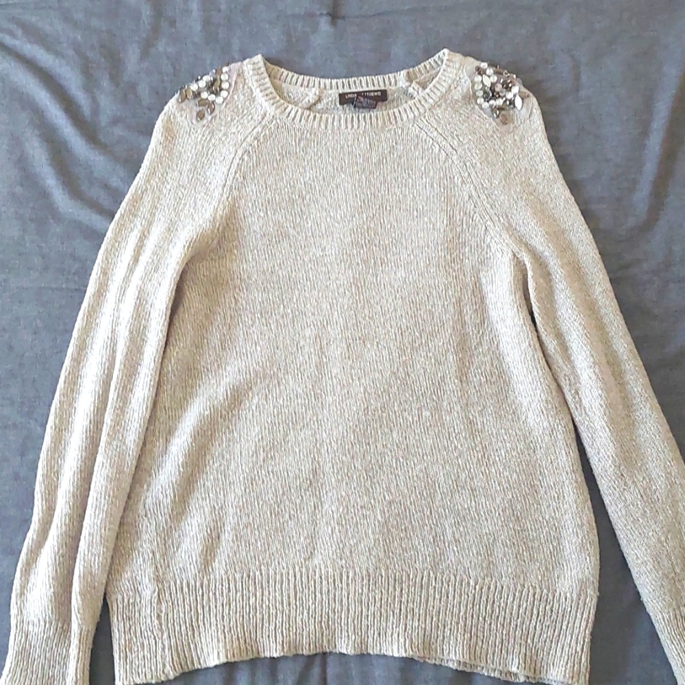 Cardigan with rhinestones on the shoulder